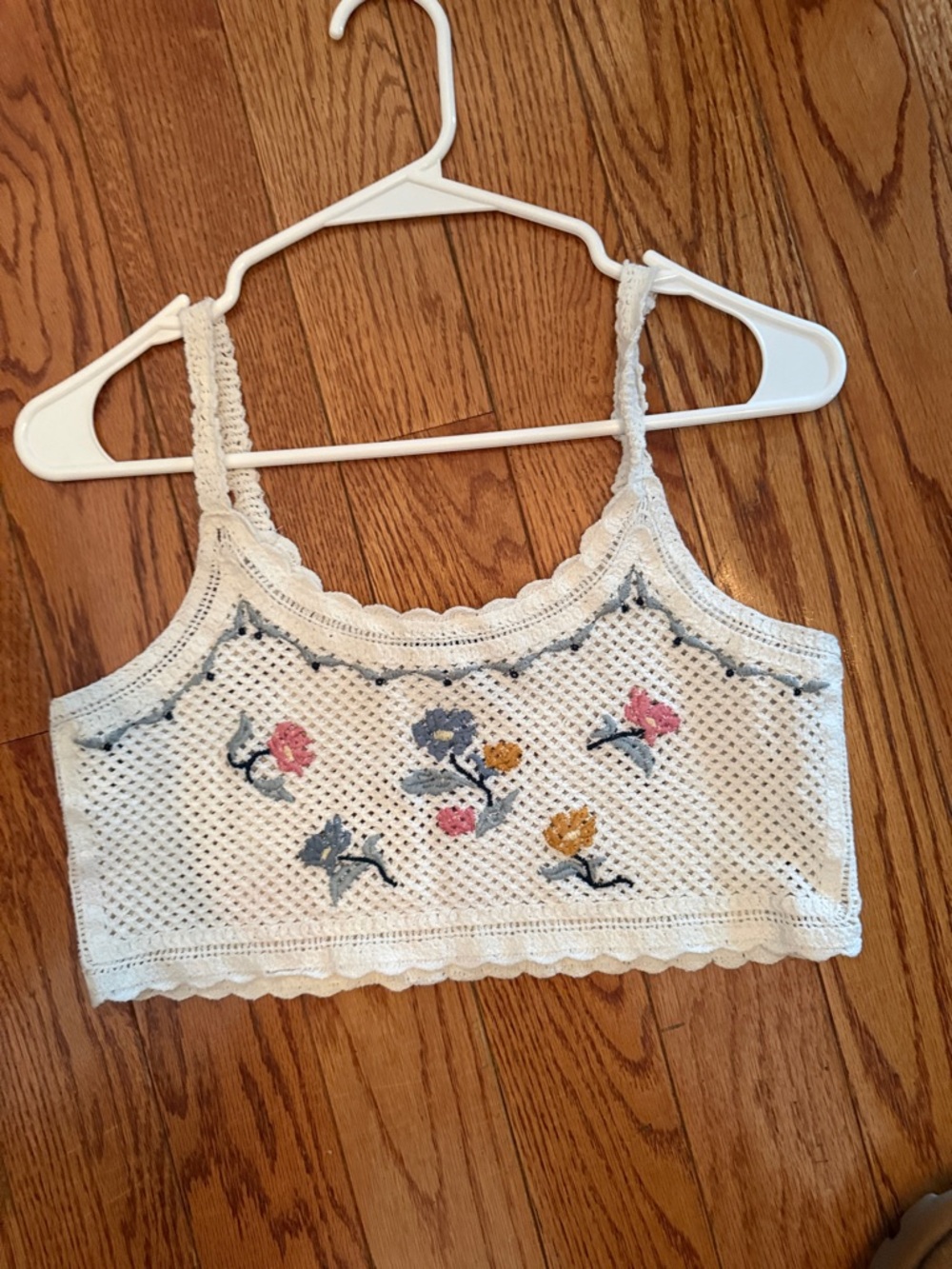 Forever 21 White Crocheted Floral Crop Top